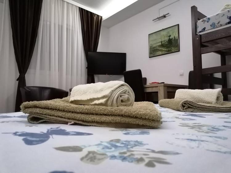 Prenociste Day Holiday Szendrő Kültér fotó