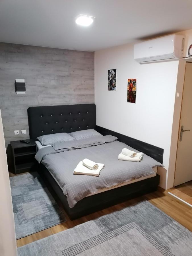 Prenociste Day Holiday Szendrő Kültér fotó