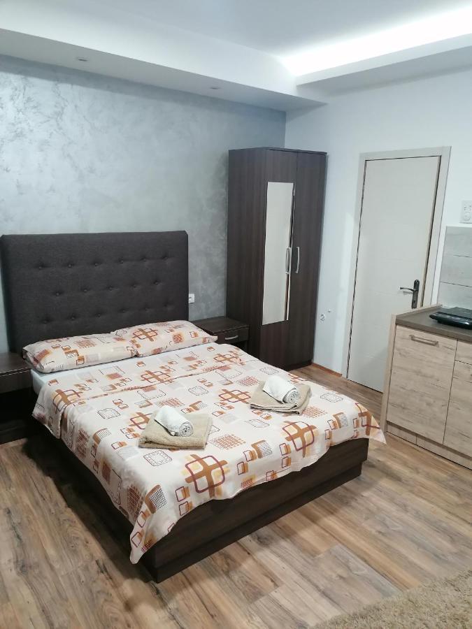 Prenociste Day Holiday Szendrő Kültér fotó